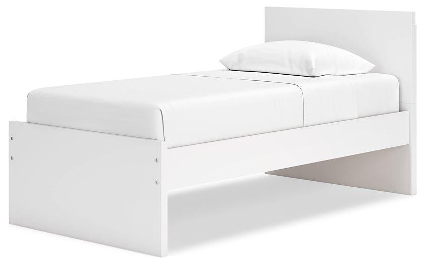 Onita Panel Bed