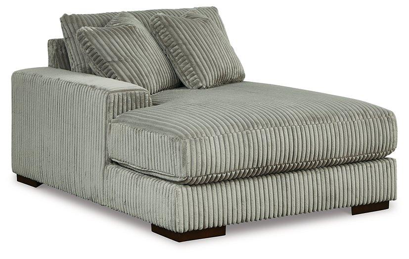 Lindyn Super Chaise