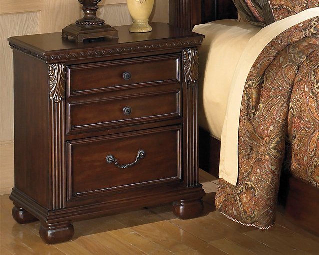 Leahlyn Signature Design by Ashley Nightstand image
